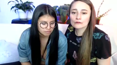 Vane blonde and Hazell black hair online show from 02-12-25, 09:22