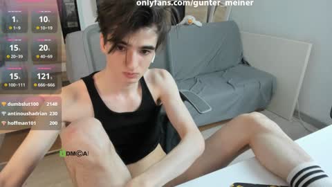 Snapshot of guntermeiner chatting on 12-20-24, 01:00 Gunter online show from 12-20-24, 01:00