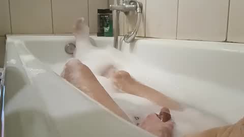 gunwo80 online show from 11-30-25, 10:19