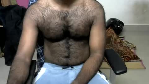 Snapshot of guru95497 chatting on 06-01-26, 11:39 guru95497 online show from 06-01-26, 11:39