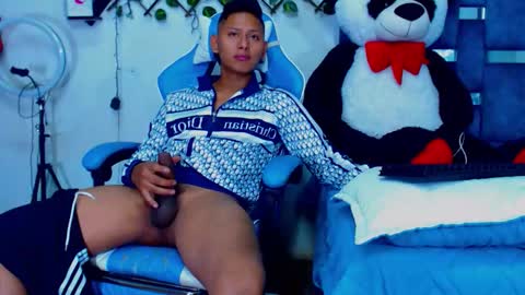 Hakim online show from 03-21-26, 04:43