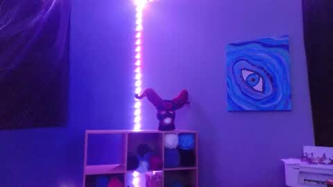 gutlvr online show from 12-13-24, 05:38