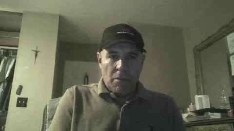 Snapshot of guy8inches4u chatting on 09-13-25, 02:33 guy8inches4u online show from 09-13-25, 02:33
