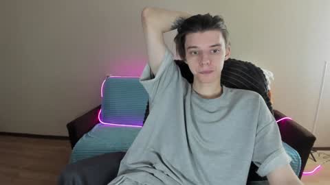 guy_liam1 online show from 12-19-24, 07:40