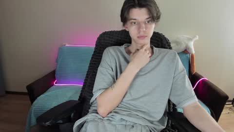 guy_liam1 online show from 01-19-25, 01:33