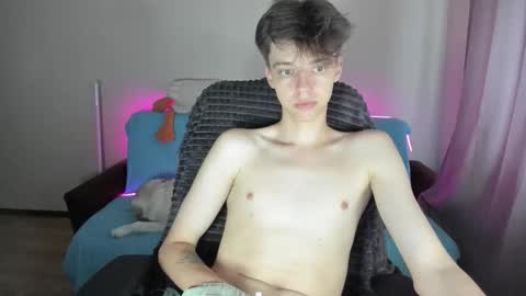 guy_liam1 online show from 09-20-25, 06:58