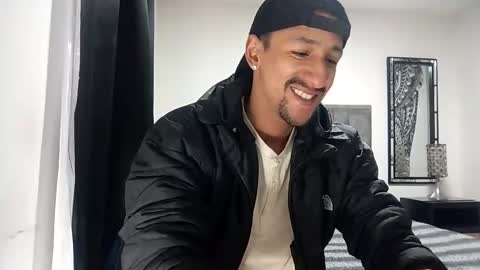 Snapshot of guykarim chatting on 02-13-26, 11:50 karim online show from 02-13-26, 11:50