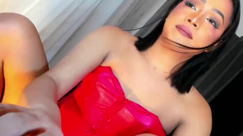 Snapshot of gwenngoddess chatting on 10-16-25, 07:59 Call me Miss Gwen online show from 10-16-25, 07:59