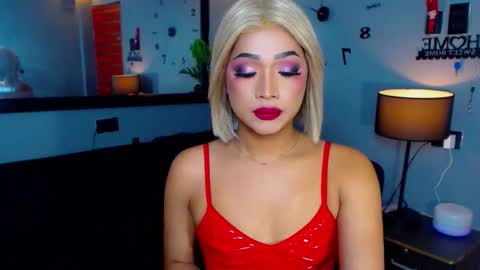 Snapshot of gwenngoddess chatting on 11-08-25, 08:36 Call me Miss Gwen online show from 11-08-25, 08:36