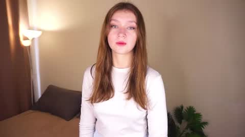 Molly online show from 06-20-26, 06:05
