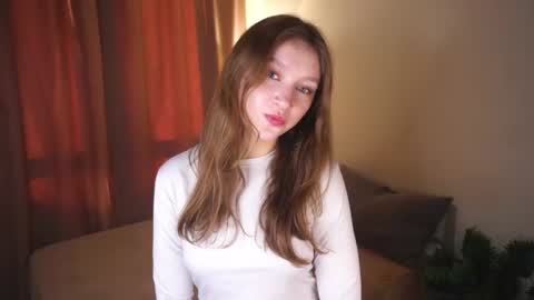 Molly online show from 06-24-26, 03:44