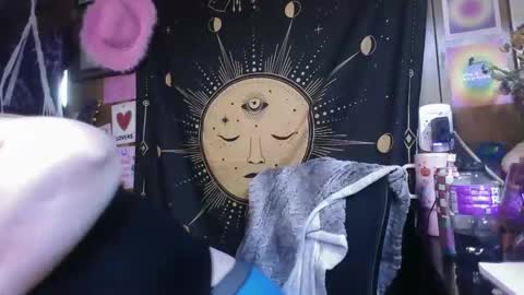 Snapshot of gxddess_fe chatting on 09-14-25, 05:23 Goddess Fe online show from 09-14-25, 05:23