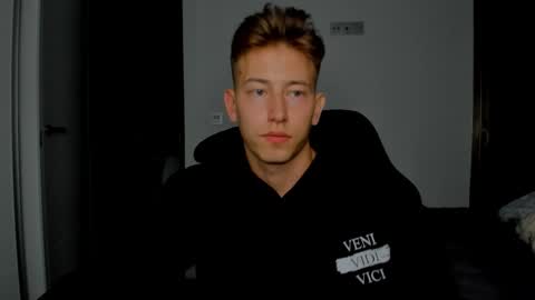 Oliver online show from 03-25-26, 10:27