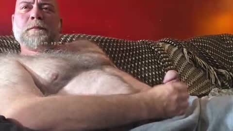 Snapshot of gymshoo chatting on 11-29-25, 10:40 Eli online show from 11-29-25, 10:40