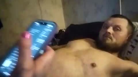 Snapshot of gypsyrainecouple94 chatting on 03-01-26, 05:53 gypsyrainecouple94 online show from 03-01-26, 05:53