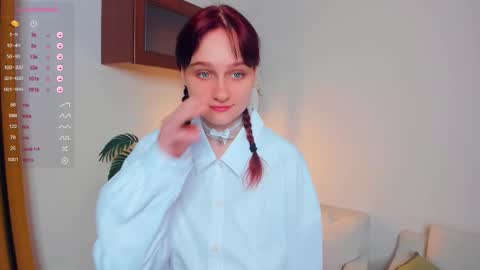 Kelly  Lilly online show from 10-03-25, 07:00