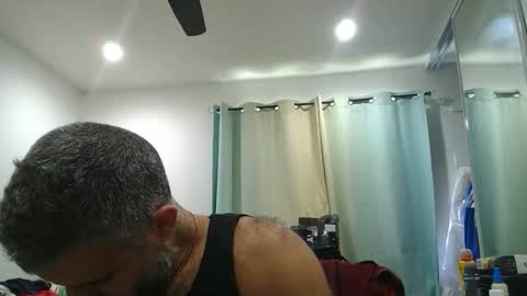 h0nest84 online show from 10-04-25, 05:44