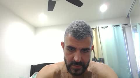 Snapshot of h0nest84 chatting on 05-24-26, 01:10 h0nest84 online show from 05-24-26, 01:10