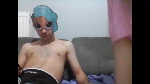 h0tcouple00 online show from 11-12-25, 09:03