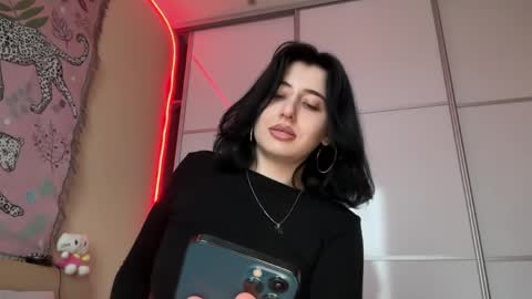Snapshot of h3l9a_pataki chatting on 05-28-26, 03:53 Helga online show from 05-28-26, 03:53