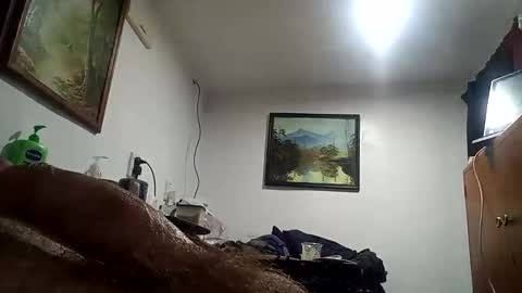 Snapshot of h_rd333 chatting on 04-15-26, 10:00 h_rd333 online show from 04-15-26, 10:00