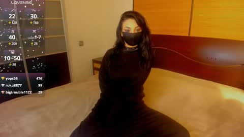 Snapshot of habibi_moon chatting on 02-16-25, 05:37 Linda online show from 02-16-25, 05:37