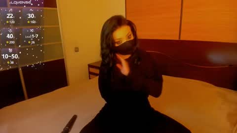 Snapshot of habibi_moon chatting on 02-23-25, 11:11 Linda online show from 02-23-25, 11:11