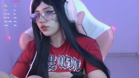 Snapshot of hachiko_love chatting on 10-31-25, 04:02 Hachiko online show from 10-31-25, 04:02