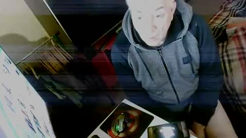 Snapshot of hacknoob62 chatting on 12-15-24, 09:03 hacknoob62 online show from 12-15-24, 09:03