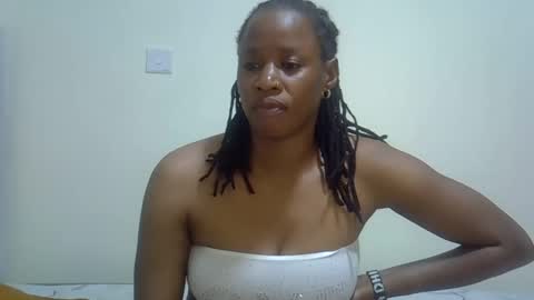 Snapshot of hadassa29 chatting on 01-12-25, 06:38 Hadassa online show from 01-12-25, 06:38
