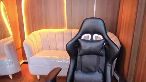 hadda_crazy_b online show from 02-20-26, 06:26