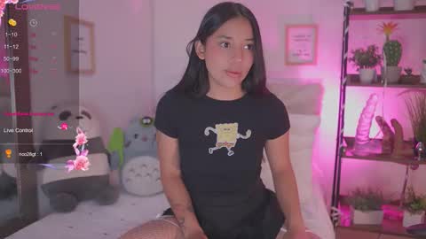 Snapshot of hade_collinss chatting on 01-14-26, 06:57 Hade online show from 01-14-26, 06:57