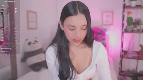 Snapshot of hade_collinss chatting on 01-16-26, 06:45 Hade online show from 01-16-26, 06:45