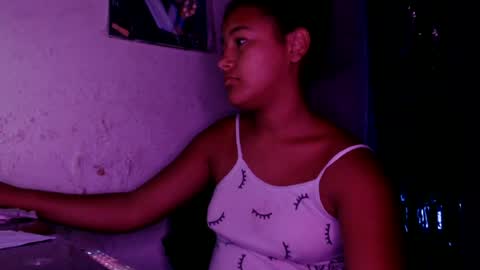 hadesmit1 online show from 06-25-26, 11:04
