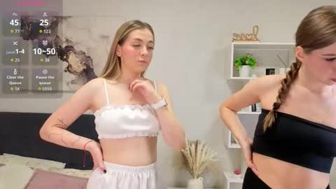 Hi Im Rebecca Glad to see you in my room  PVT is open online show from 09-23-25, 03:04