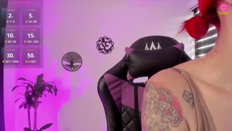 Snapshot of haileebeer_ chatting on 11-10-25, 03:44 Hailee online show from 11-10-25, 03:44