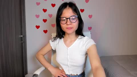 Hailey online show from 03-02-25, 12:53