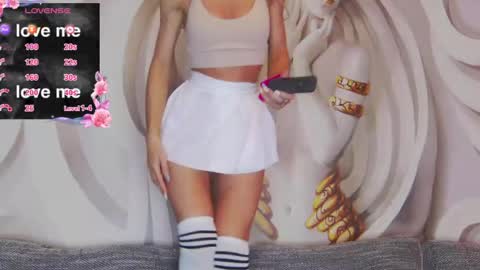 HaileyPeach online show from 05-06-26, 05:07