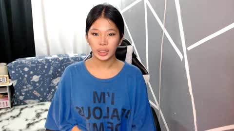 Snapshot of hailey_west01 chatting on 12-14-24, 02:23 hailey online show from 12-14-24, 02:23