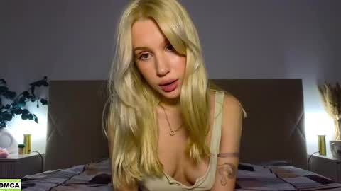 hailey_would online show from 05-21-26, 10:28