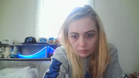 Hailey and d online show from 02-06-25, 07:29