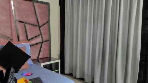 Hailey online show from 09-15-25, 11:43