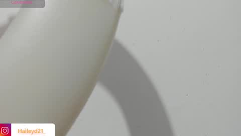 Hailey online show from 02-21-26, 07:04