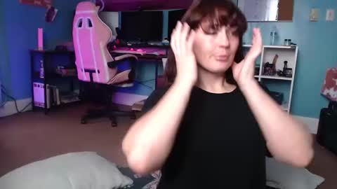 Hailey Harper online show from 10-14-25, 03:46