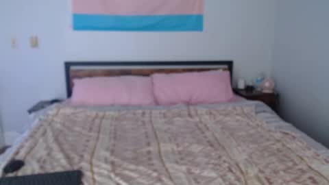 Hailey Harper online show from 10-16-25, 06:09