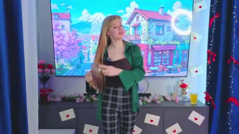 Snapshot of haileykunzelman chatting on 05-10-26, 06:29 Elizabeth online show from 05-10-26, 06:29