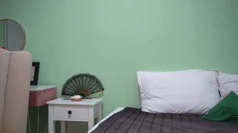 Snapshot of haileymoon85 chatting on 10-02-25, 03:13 Hailey online show from 10-02-25, 03:13