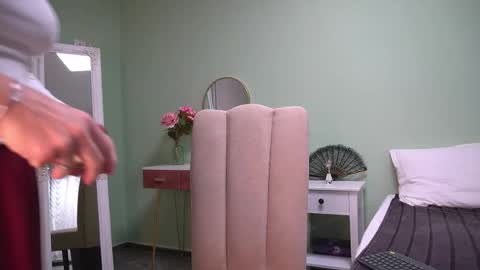 Snapshot of haileymoon85 chatting on 10-22-25, 03:07 Hailey online show from 10-22-25, 03:07