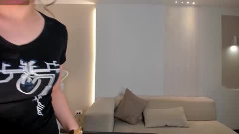 Hailey online show from 01-08-26, 11:45