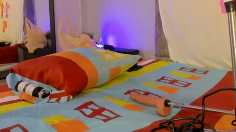 haileysans online show from 04-03-26, 12:03